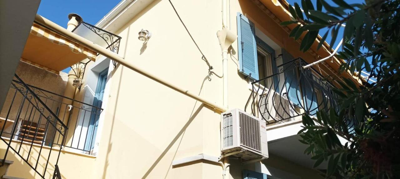 Lourantos Bayside Apartments วาธี ภายนอก รูปภาพ